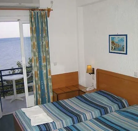 Kanelli Hotel 3*