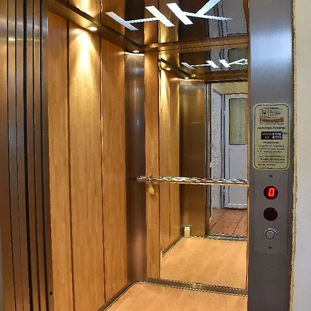 Kanelli Selianítika