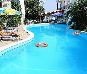 Szálloda Kanelli 3*